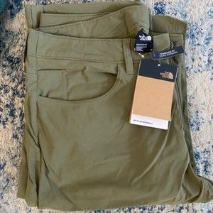The North Face Sprag 5 Pocket Pants in Burnt Olive- Size 34/Short